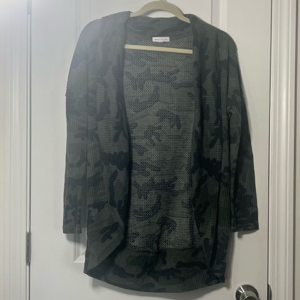 Socialite Dark Green Camoflage Open Sweater Soze Small